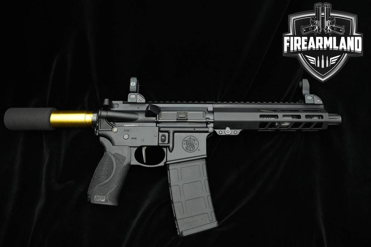 Smith & Wesson (S&W) M&P-15 5.56 NATO AR-15 AR15 AR M&P-15 S&W M&P15 Pistol