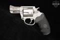 Charter Arms Mag Pug .357 Mag. Satin Stainless in Good Condition Image 2