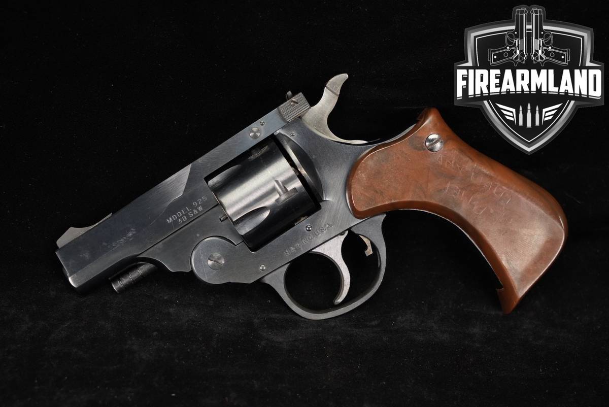 Harrington & Richardson Model 925 Defender H&R 38 S&W 2.5" M925