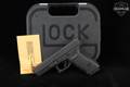 Glock 21SF Gen3 .45 ACP Black in Very Good Condition Image 2