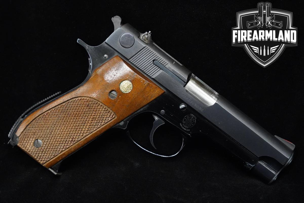 Smith & Wesson (S&W) Model 39-2 9mm 4" Blued S&W 39-2 DA/SA