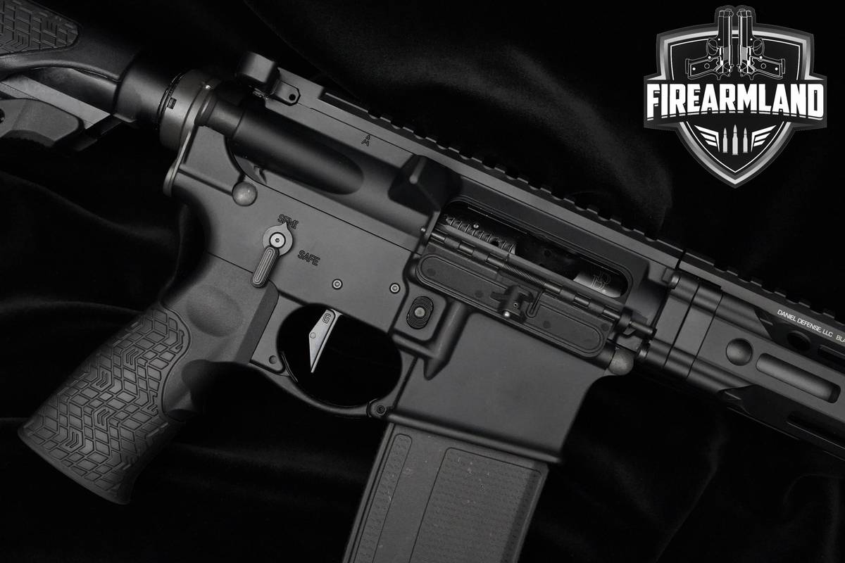 LIKE-NEW Daniel Defense DDM4 V7 PRO 5.56 NATO 18" AR-15 Rifle Chrome Lined