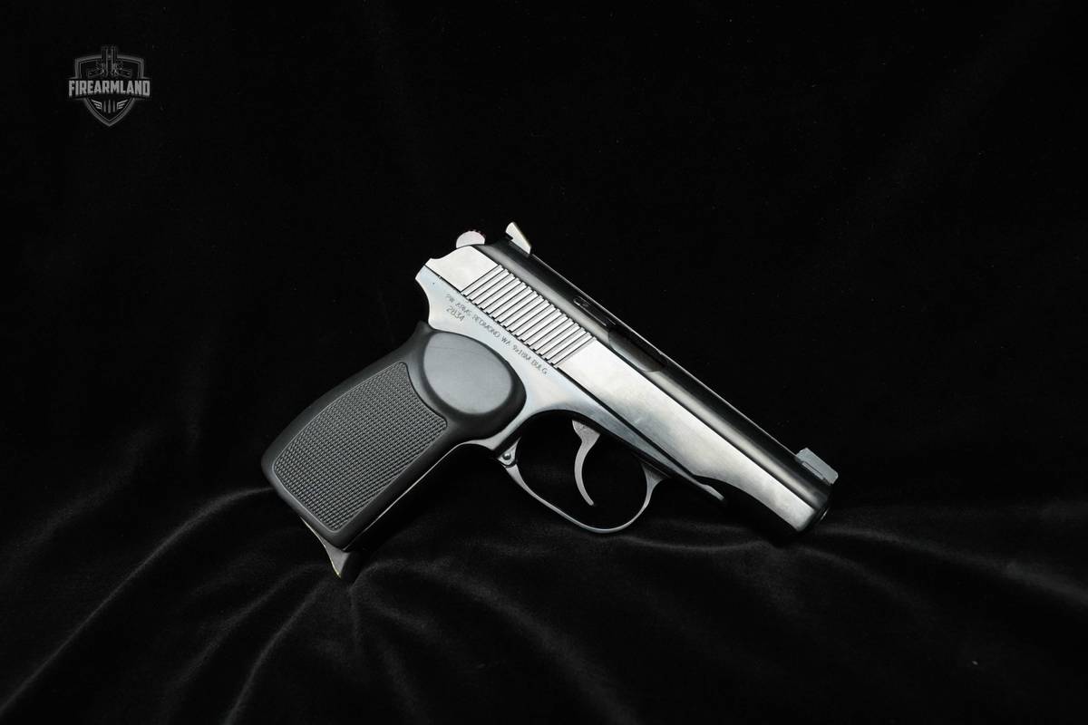 Arsenal Makarov 9x18mm Makarov Pistol Arsenal DA/SA Blued 9x18mm 3.75" 8+1