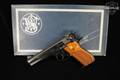 1961-1963 Smith & Wesson (S&W) Model 52 .38-Master .38 Mid-Range Polished Blued in Excellent Condition Image 2