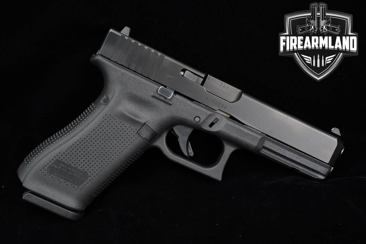 Glock 17 Gen5 9mm G17 Gen-5 +3 MAGS & ORIG CASE