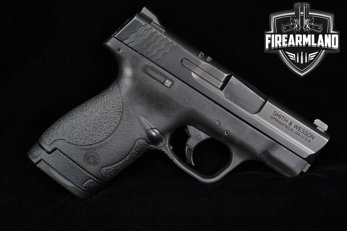 Smith & Wesson M&P-9 Shield 9mm 3.1" +2 MAGS & HOLSTER