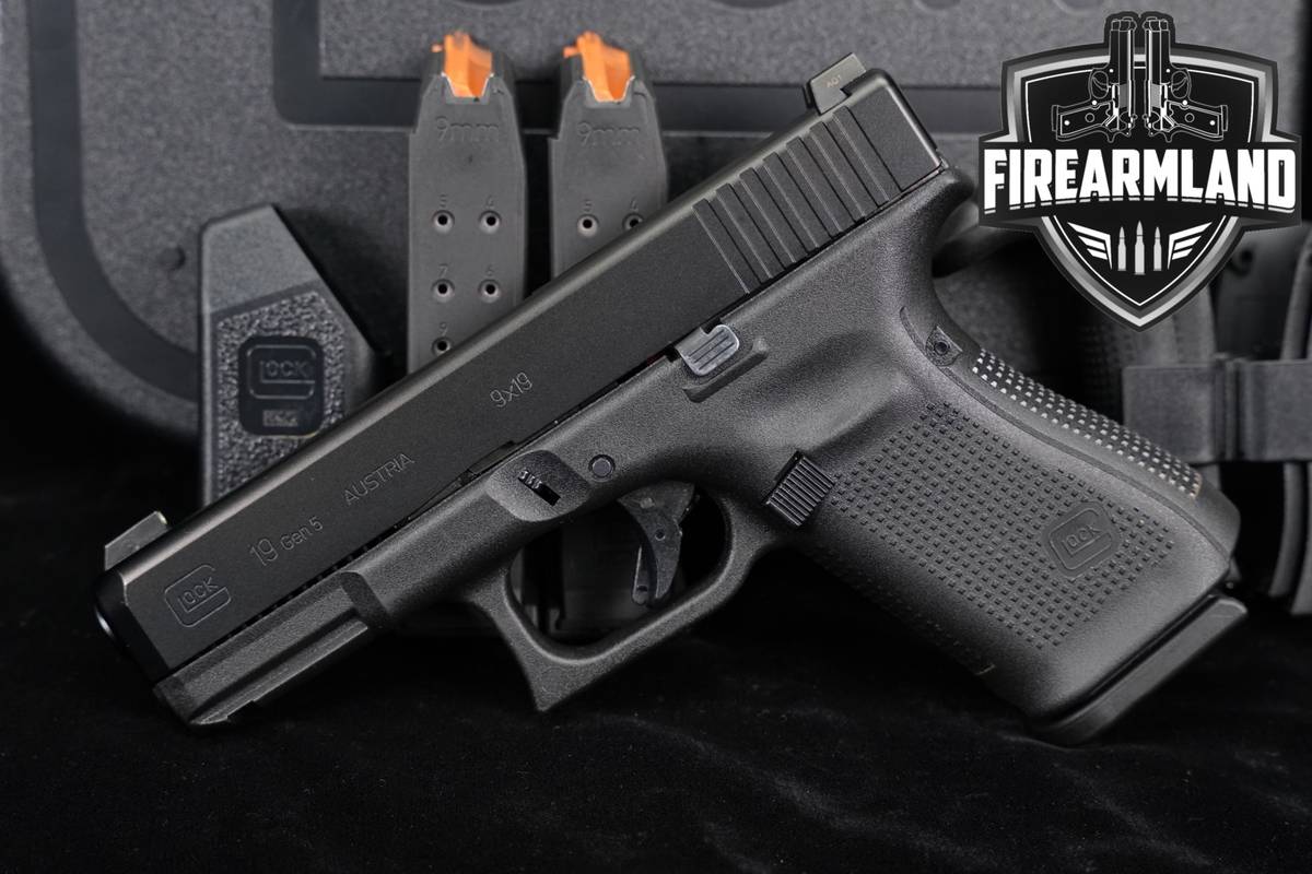 Glock 19 Gen5 9mm G19 Gen 5 +3 MAGS & ORIG CASE