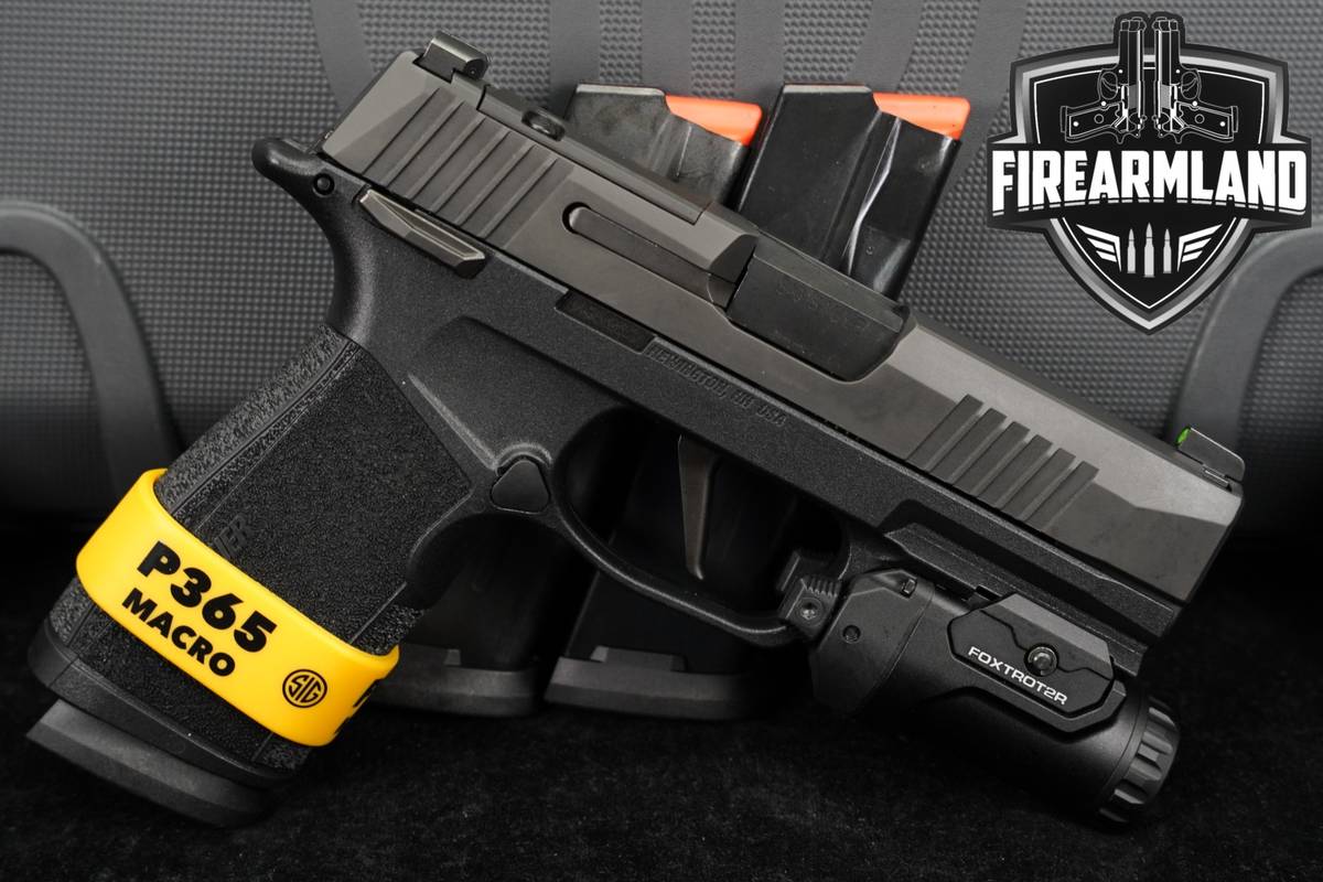 Sig Sauer P365 XMACRO Tacpac 9mm Optics-Ready 3.7 P 365 +3 MAGS & ORIG CASE