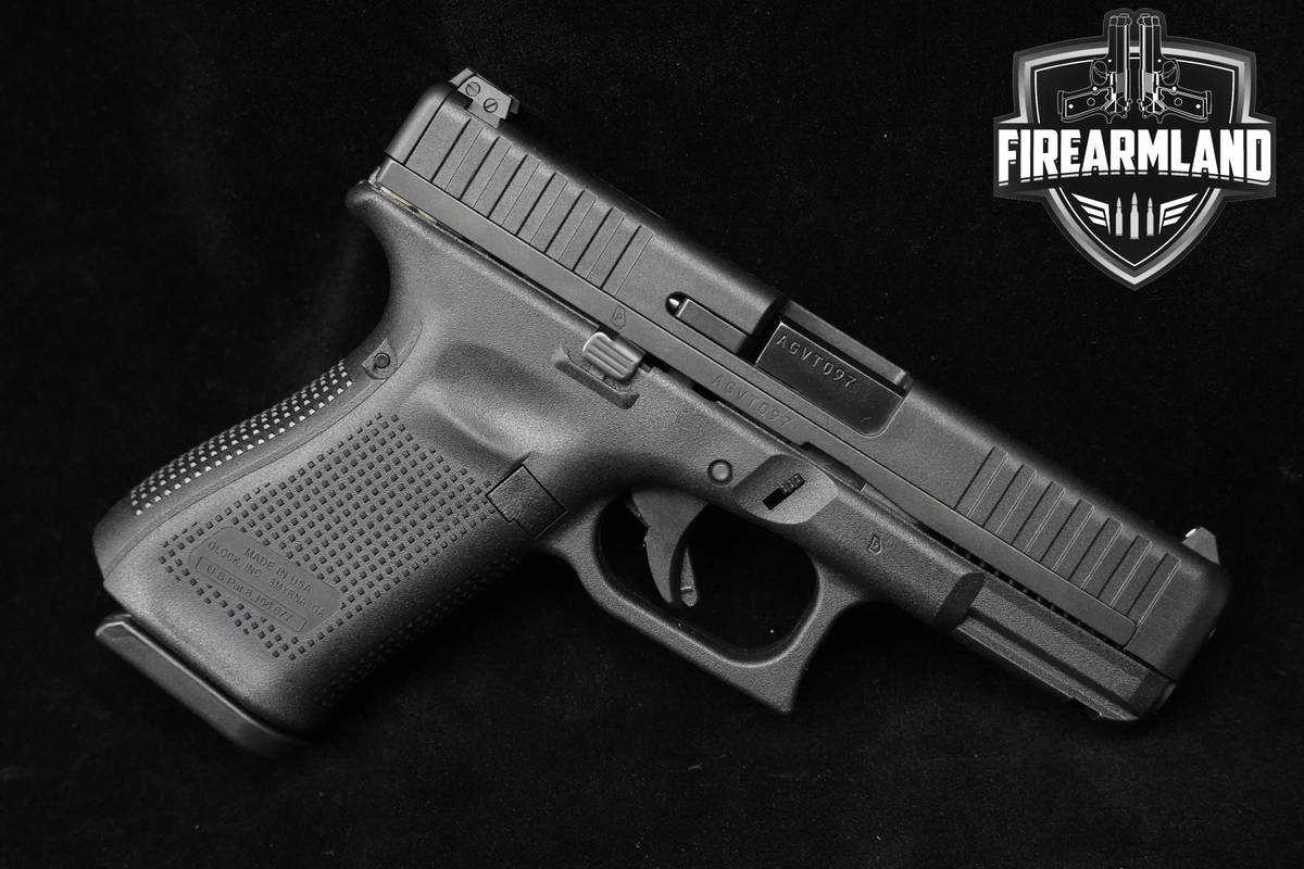 Glock 44 22LR Glock G44 G-44 +2 MAGS & ORIG CASE