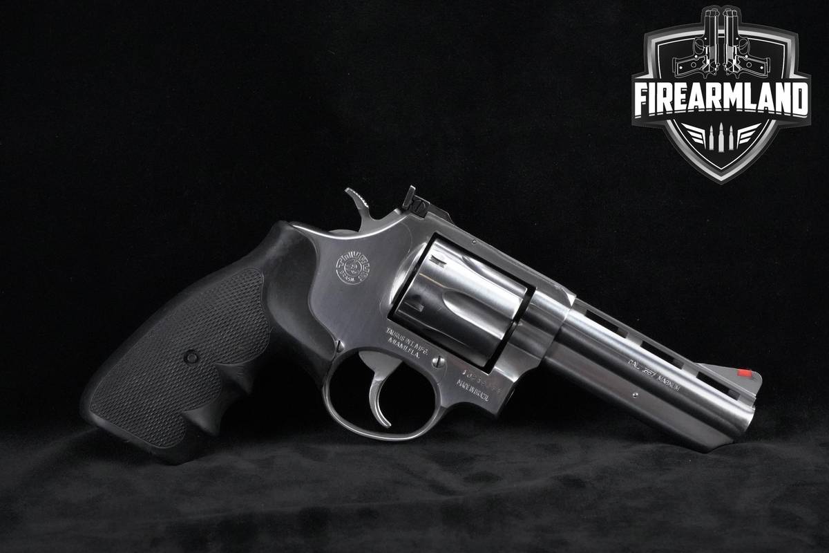 Taurus Model 689 357-Magnum 4" Stainless Taurus 689 VENT RIB DA/SA S&W-686