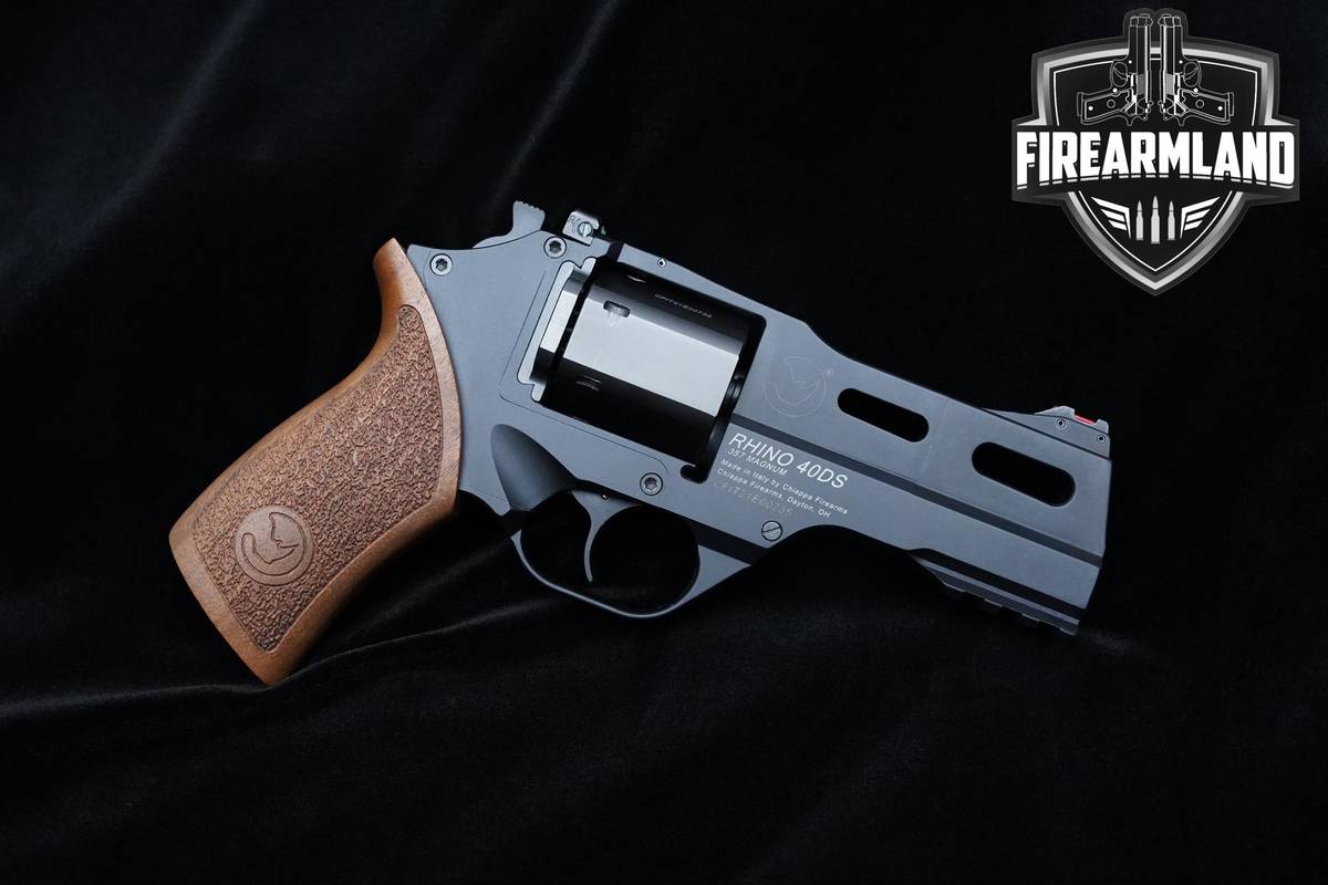 Chiappa Rhino 40DS SAR 357-Magnum 4" Rhino VENT 40DS RIB +ORIG CASE