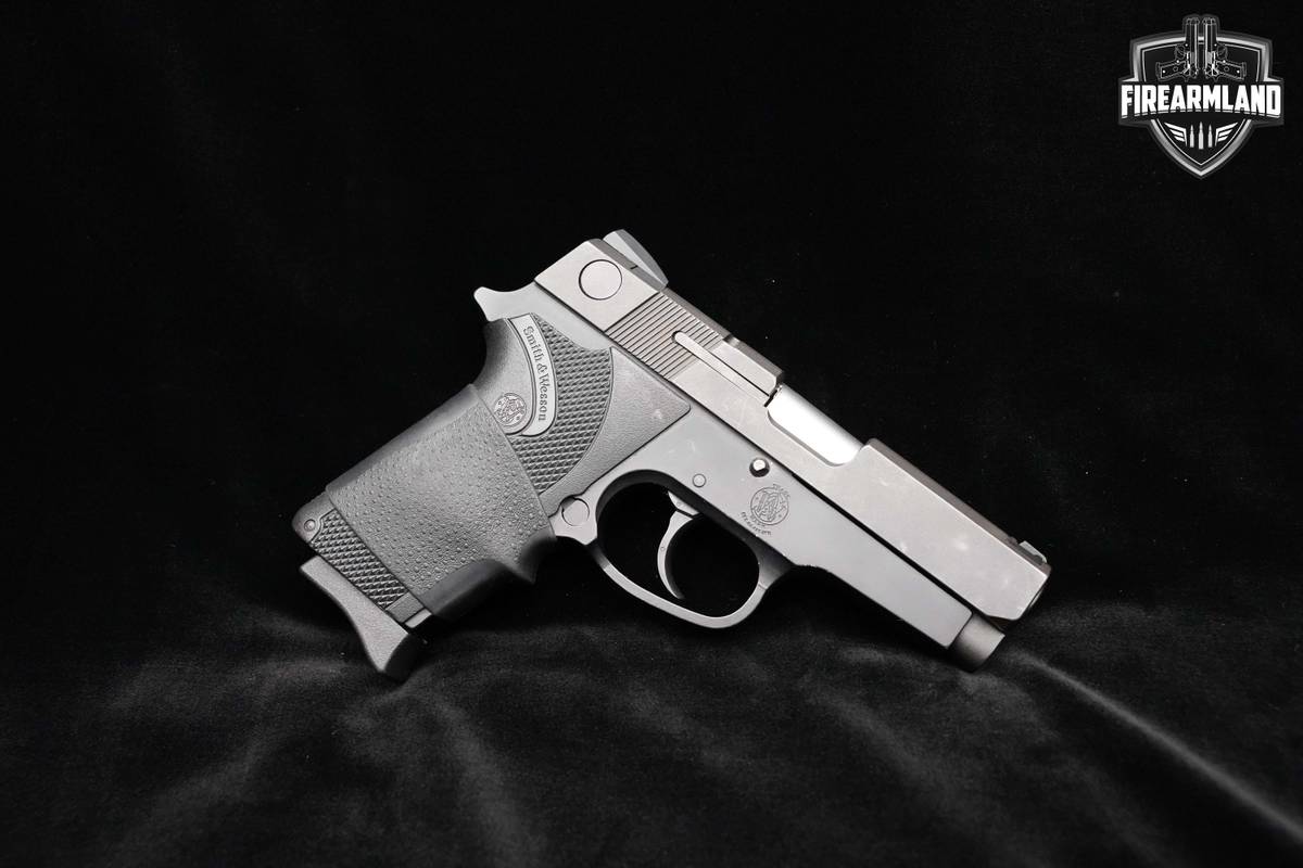 1999 Smith & Wesson 908 9mm 3.5" 8+1 DAO Pistol S&W 9 mm S&W 908 +2 MAGS