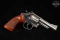 1982 Smith & Wesson (S&W) Model 19 Combat Magnum, -5 .357 Mag. Polished Silver in Good Condition Image 2
