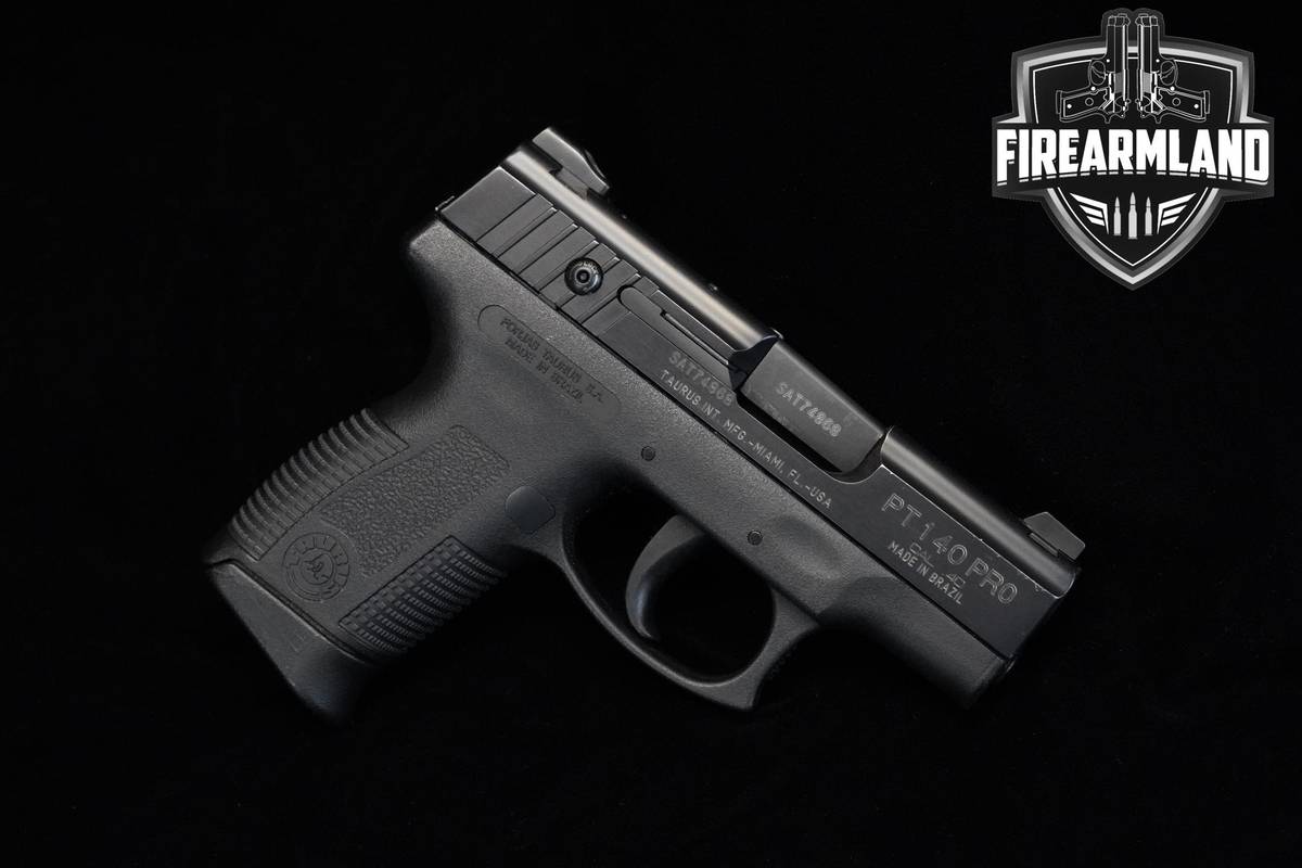 Taurus PT140 PRO Millennium 40 S&W Taurus-PT140 PRO PT-140 2 MAGS & HOLSTER
