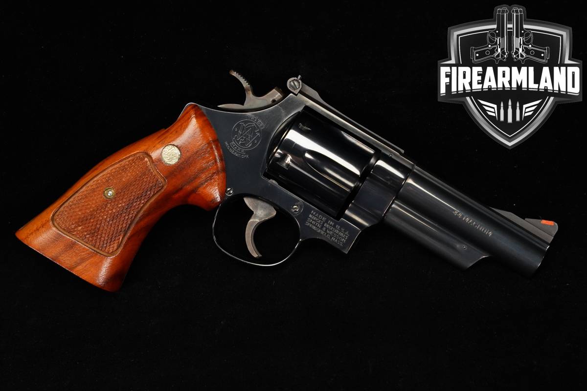 1980-1982 Smith & Wesson Model 29-2 S&W 44 Rem Mag 4 High Polish Blued P&R