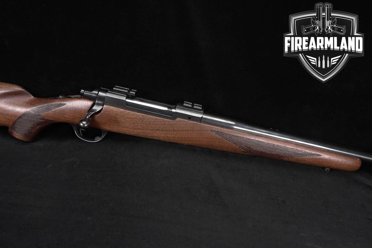 1970's Ruger M77 Tang Safety Round-Top 7mm Remington Magnum 24" M 77