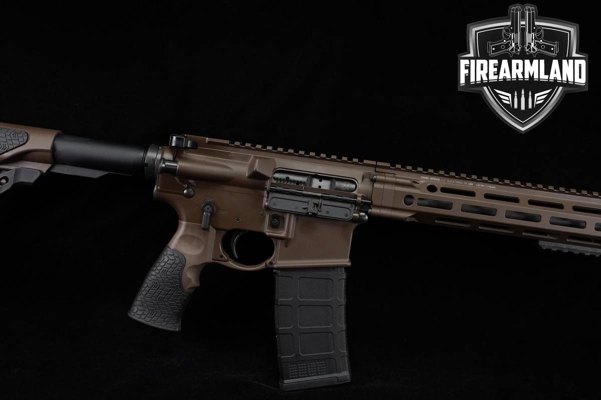 Daniel Defense DDM4 V7 5.56 NATO AR-15 AR15 16" FDE M-LOK +ORIG CASE