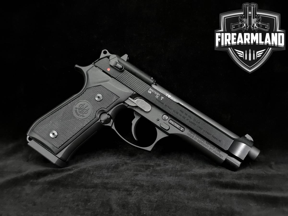 Beretta M9-22 22LR 5.3" Black Bruniton +3 MAGS & ORIG CASE