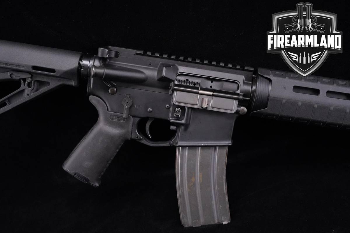 Bushmaster XM15-E2S Quick Response Carbine 5.56 NATO AR-15 AR15 16.0" 3MAGS