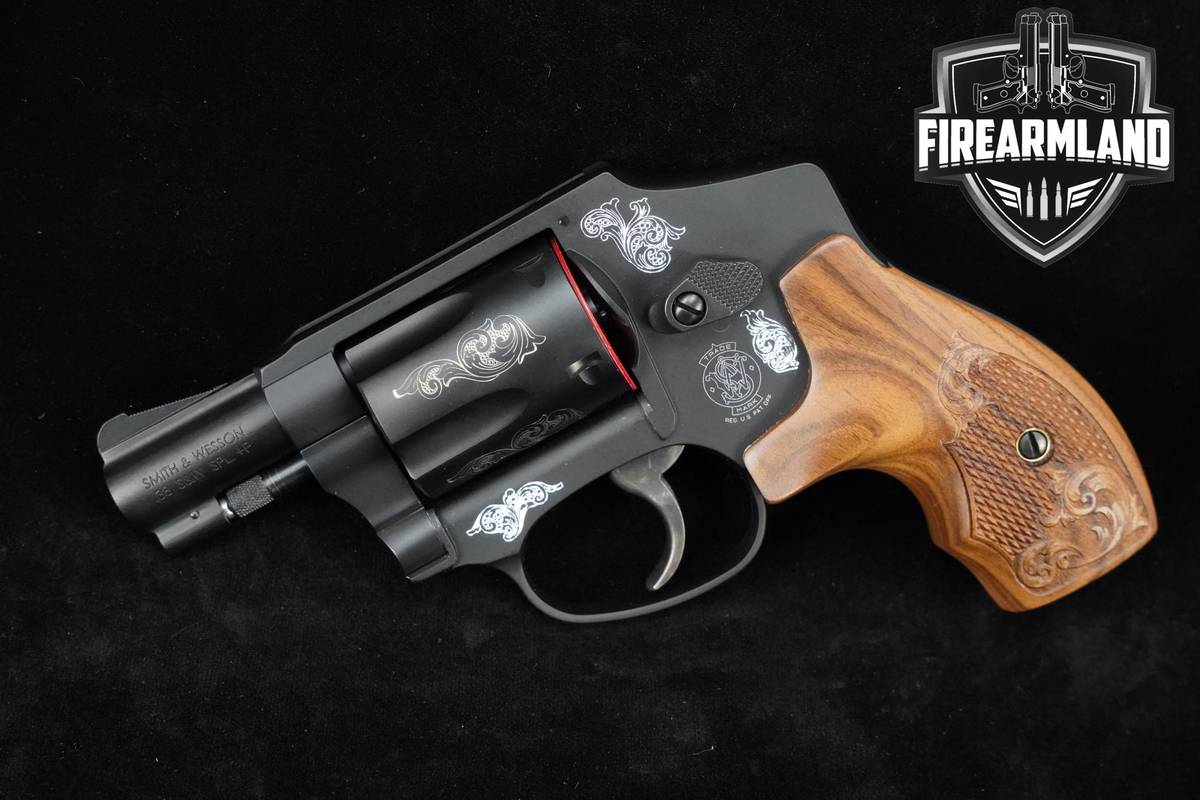 Smith & Wesson (S&W) Model 442 Engraved 38 Special 1.875" S&W-442 ORIG CASE