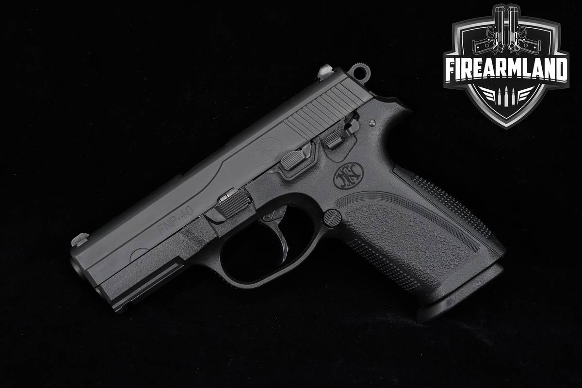 FN America FNH USA FNP-40 40S&W 4" FNP40 Pistol +3 MAGS & HOLSTER