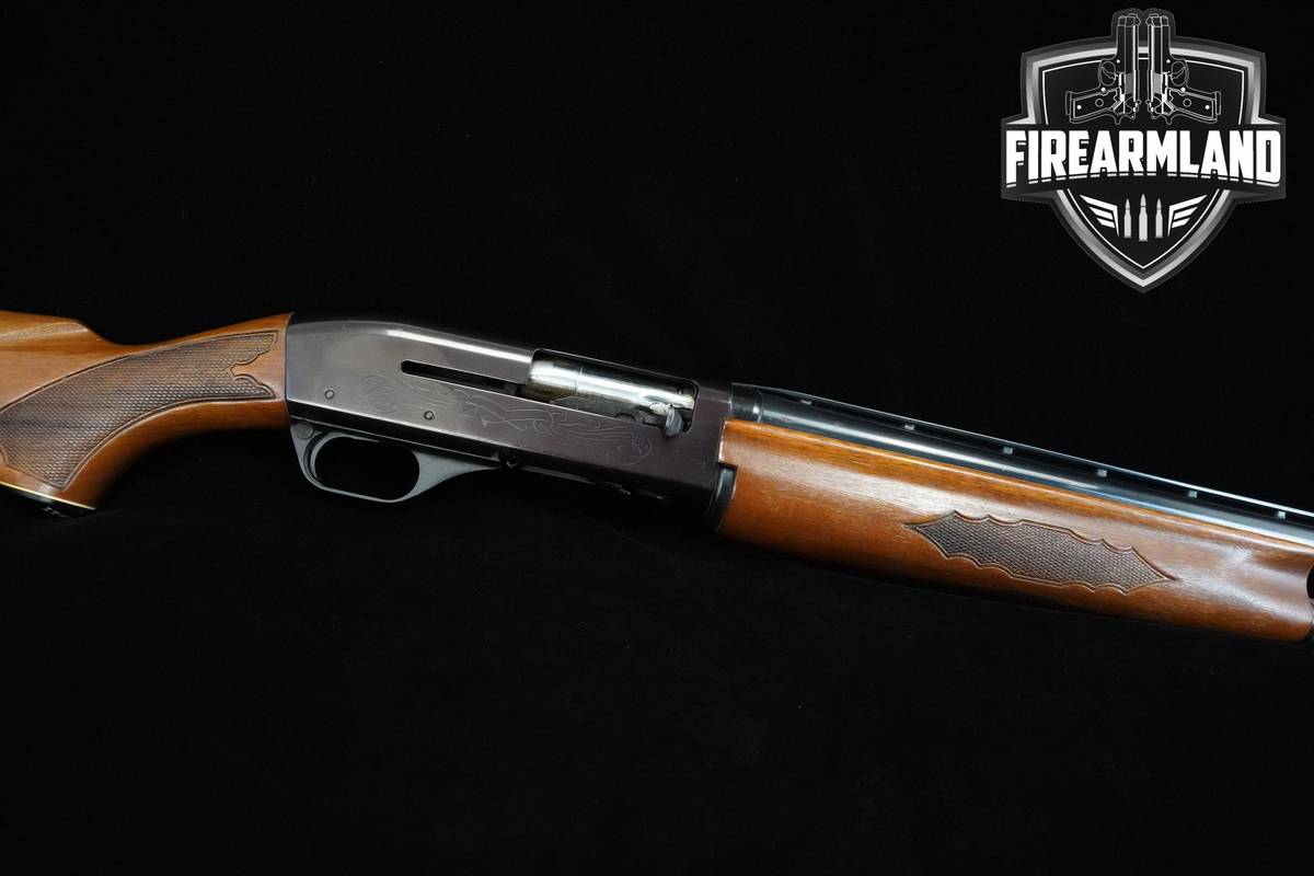 Ithaca Model 51 Featherlight 12-Gauge 28" Blued Ithaca 51 VENT RIB 2 3/4"