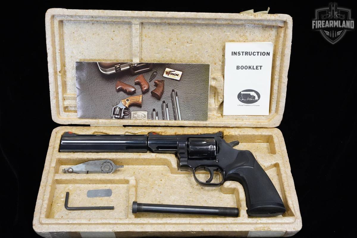 1979 Dan Wesson Model 15-2H-VH 357 Magnum 2.5" Dan-Wesson 15-2-H Pistol Pac
