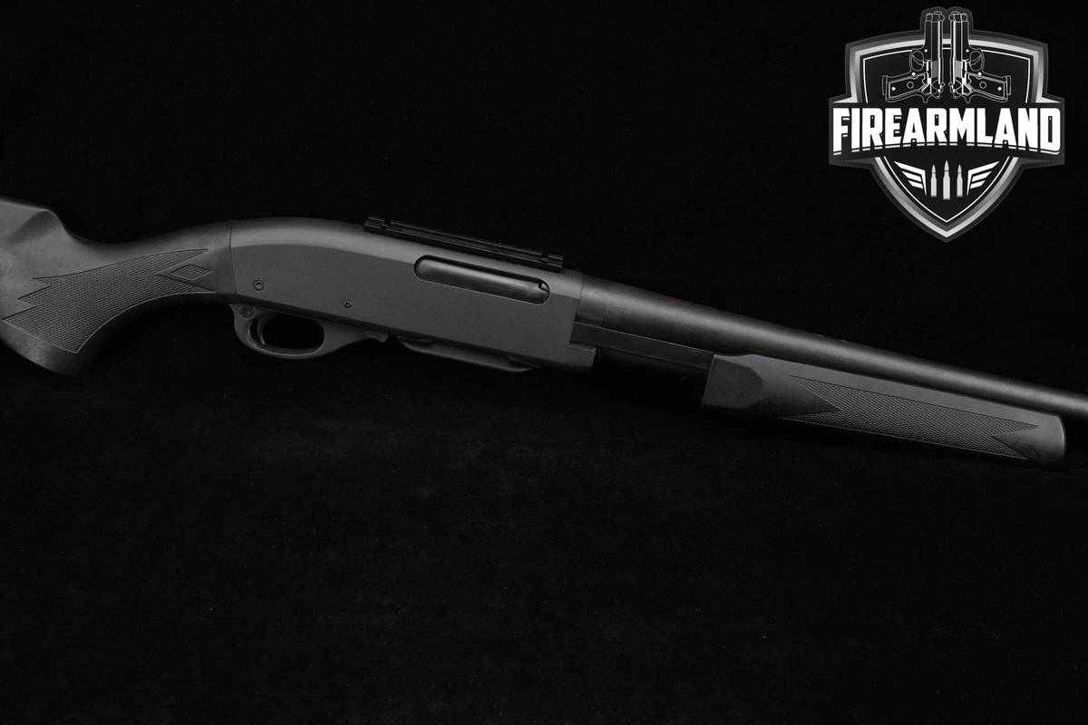 PUMP-ACTION RIFLE Remington Model 7600 Synthetic Carbine 270 Win 18"