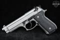 Beretta 92FS Inox 9mm Luger (9x19 Para) Satin Stainless in Very Good Condition Image 3