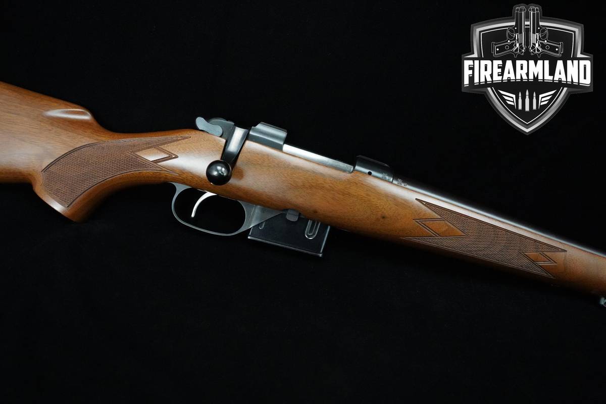 CZ Model CZ527 Varmint 204 Ruger CZ-527 26.25" 527 +2 MAGS