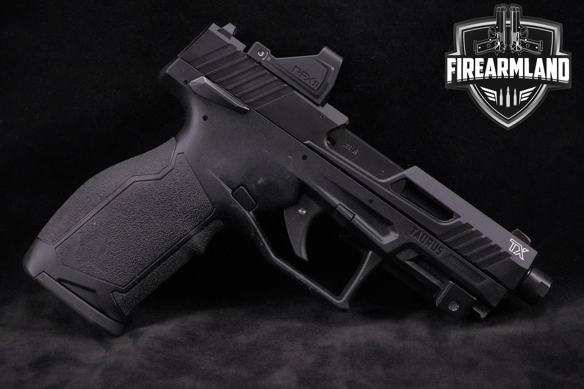 Taurus TX22 22LR 4.5" Taurus TX-22 TX22 +4 MAGS & HOLSTER