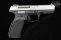 2019 Sturm Ruger SR9 9mm Luger Two-Tone in Excellent Condition Image 3