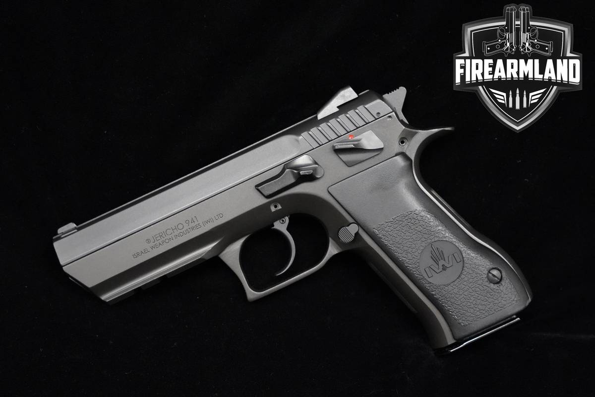 IWI Jericho 941 9mm IWI CZ75 +3 MAGS & ORIG CASE