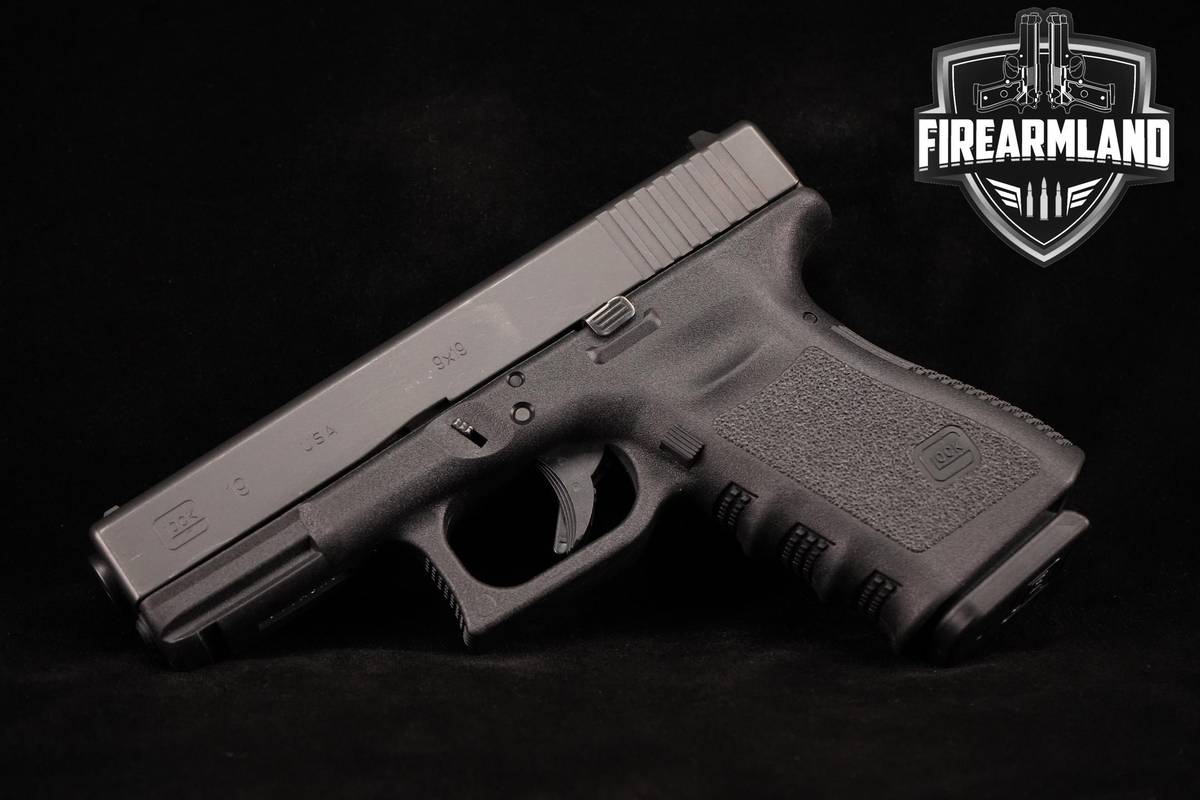 Glock 19 Gen3 9mm 4.02" G19 Gen 3 +2 MAGS & ORIG CASE