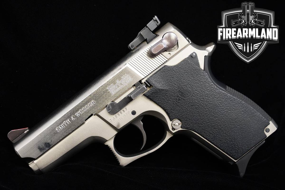 Smith & Wesson (S&W) Model 469 9mm 3.5" Silver S&W 469 +2 MAGS