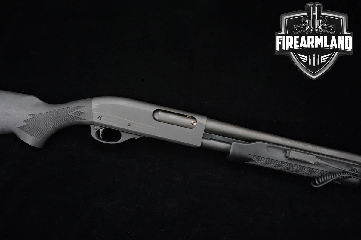 Remington Model 870 Tactical 20-Gauge 18.5" Remington 870 +STREAMLIGHT