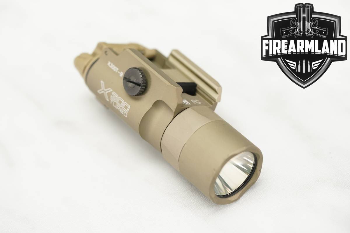 SureFire X300 TURBO X300T-B 650 Lumens & 66,000 Candela Weapon Light X-300