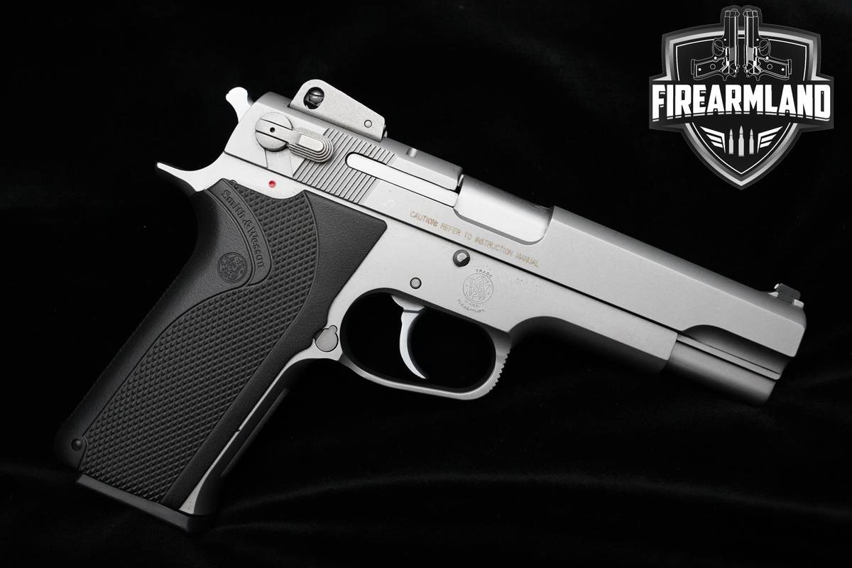 Smith & Wesson 1006 10mm S&W 1006 Pistol 10mm DA/SA