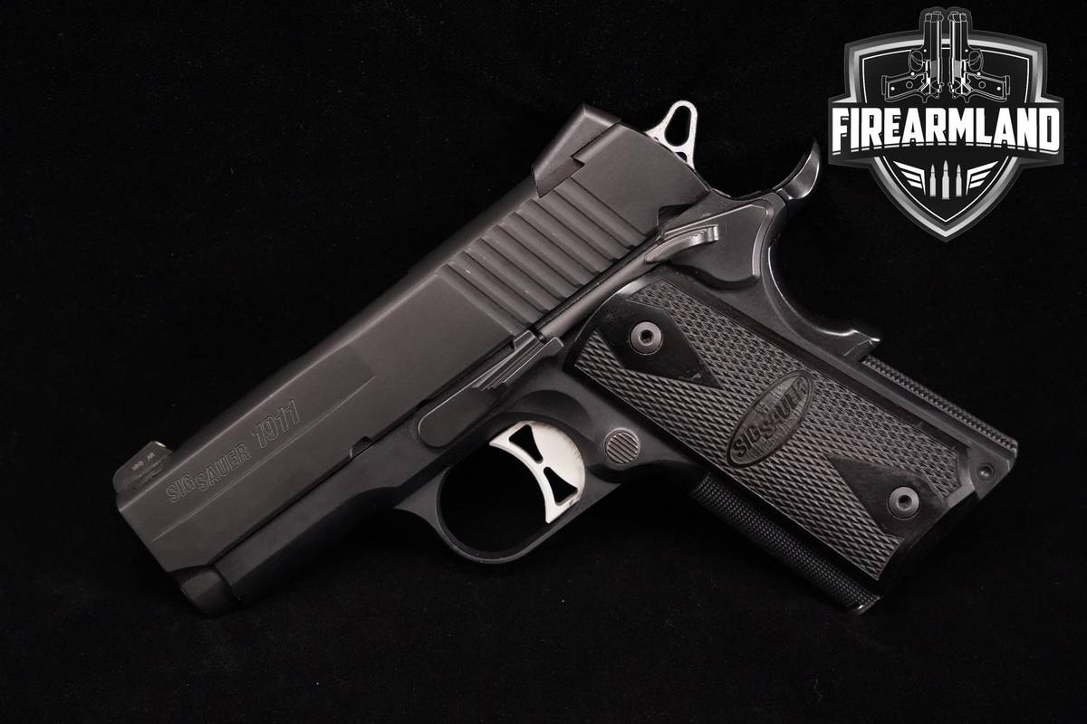 Sig Sauer 1911 45 ACP Sig Sauer-1911 3.2" +3 MAGS