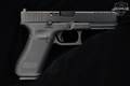 Glock 17 MOS Gen 5 9mm Luger Black in Excellent Condition Image 3