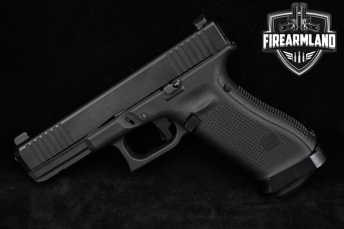 CUSTOM Glock 17 Gen5 FS 9mm G17 Gen 5 +3 MAGS & ORIG CASE