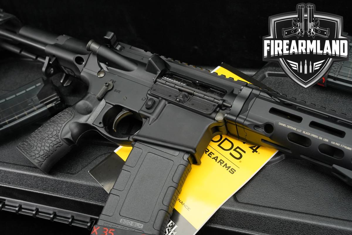 Daniel Defense DDM4 PDW 300 Blackout Ported DD-M4 BRACE +3 MAGS & ORIG CASE