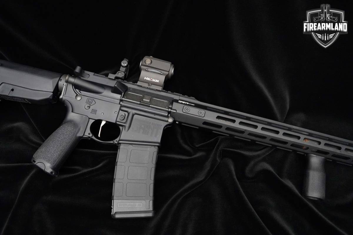 ORIG CASE Springfield Armory Saint Victor 5.56 NATO 30+1 Rifle Springfield