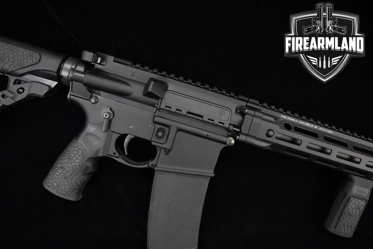 LIKE-NEW Daniel Defense DDM4-V7 SLW 5.56 NATO AR-15 AR15 AR 16" DDM4-V7-SLW