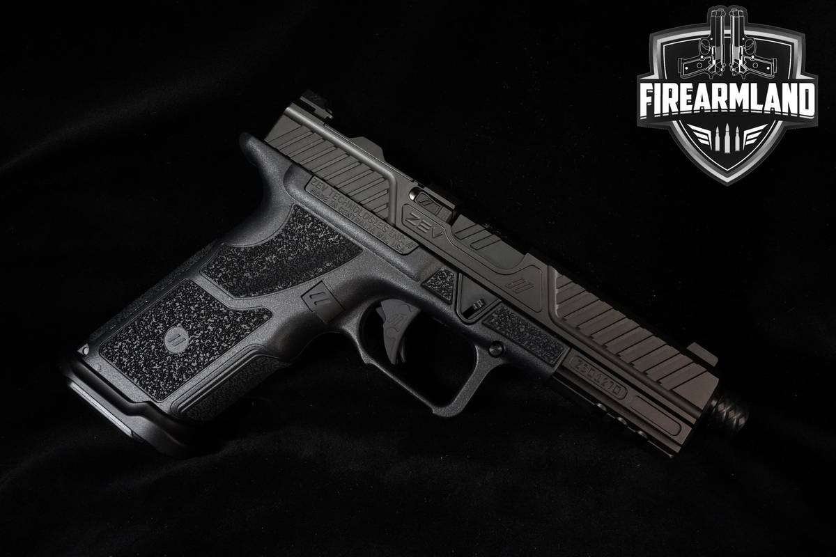 LIKE-NEW ZEV OZ9 Combat 9mm 5" ZEV +2 MAGS