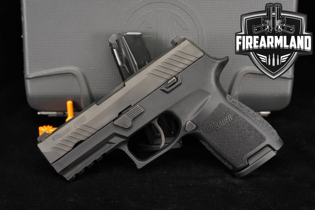 Sig Sauer P320 Compact 9mm 3.9 P 320 +2 MAGS & ORIG CASE