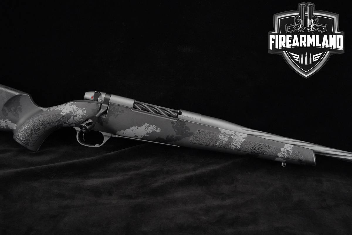 LIMITED EDITION Weatherby Mark V Live Wild Hunter 280 Ackley Imp 24"