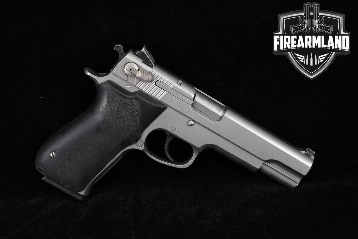 Smith & Wesson S&W Model 4506-1 45 ACP 5" Stainless +5 MAGS & ORIG CASE