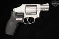 Smith & Wesson (S&W) Model 642-2 Airweight; Crimson Trace Lasergrips .38 Spl. Satin Stainless in Excellent Condition Image 3
