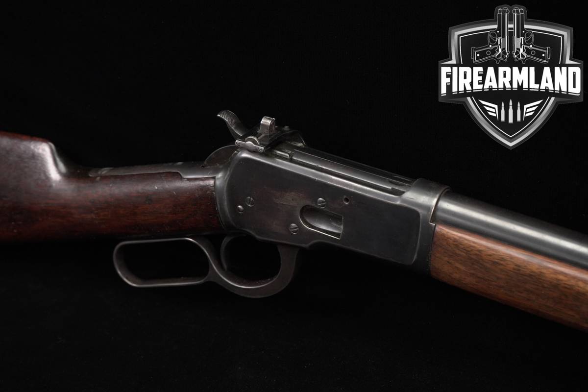 1907 Winchester Model 1892 Short Rifle 218 Bee 20.5 Blued & Walnut M1892
